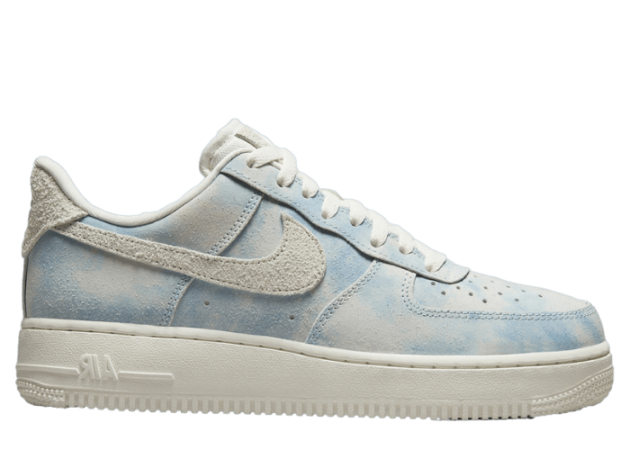 nike air force sneaks cloud