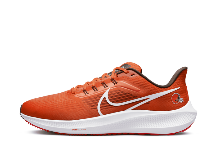 nike air zoom pegasus 38 browns running shoes
