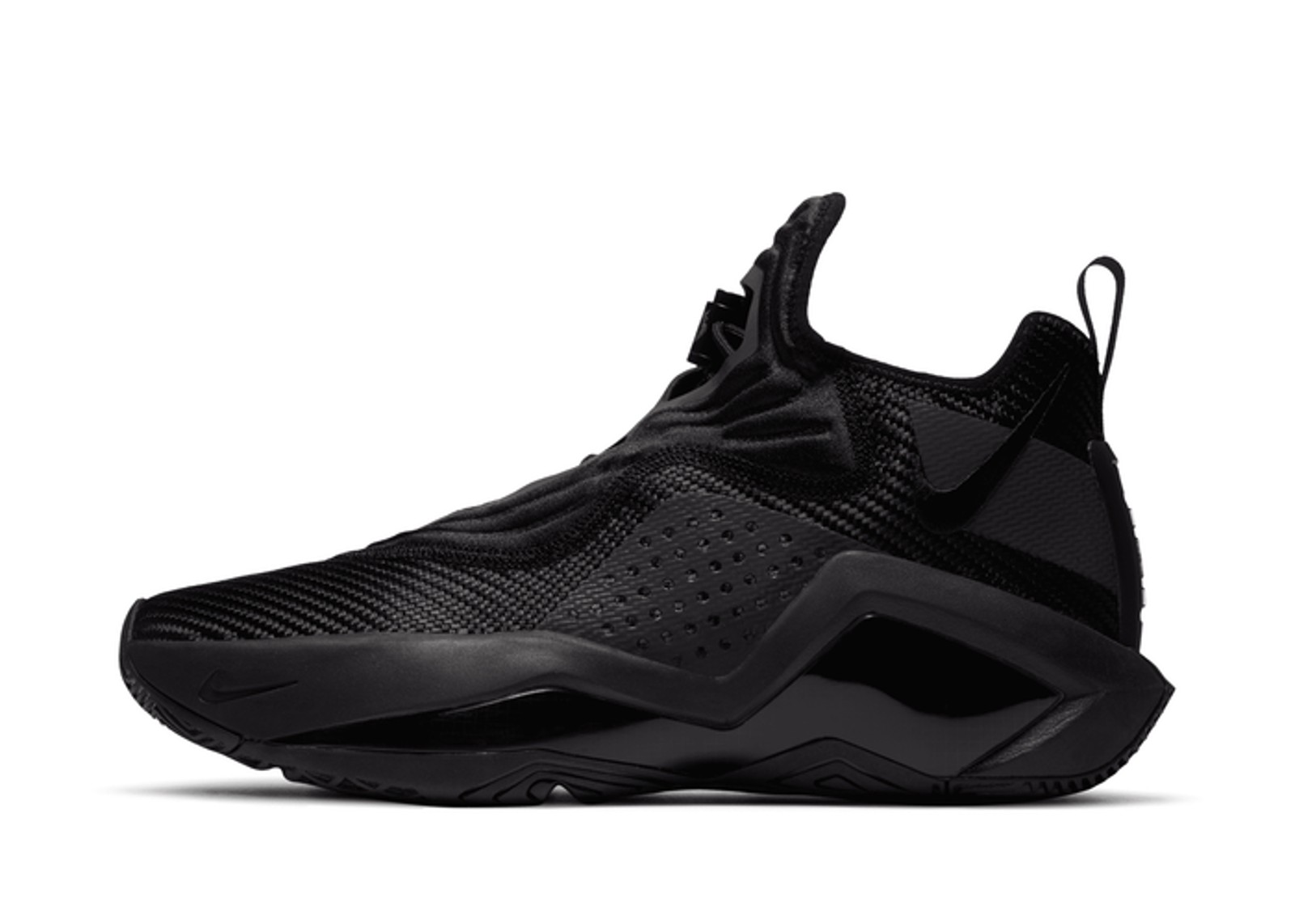Nike LeBron Soldier 14 Basketball Shoes