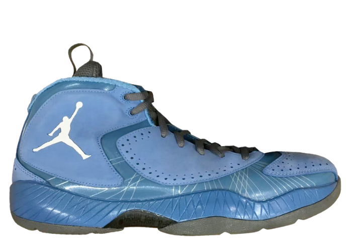 Air Jordan 2012 UNC