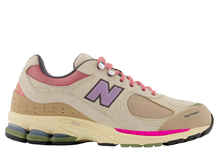 New Balance 2002R Hiking Light Tan