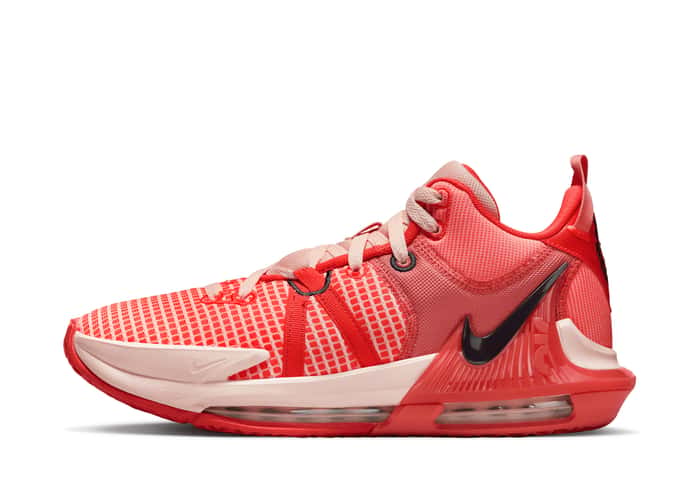 Nike LeBron Witness 7 Basketball Shoes