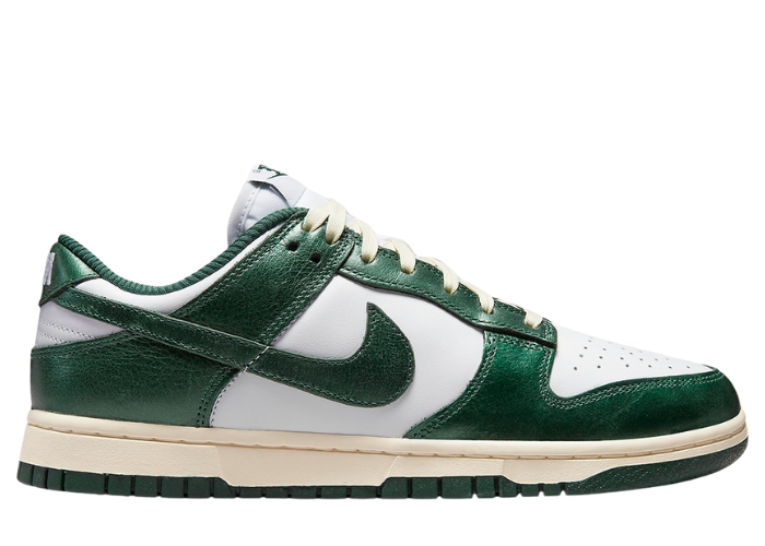 Nike Dunk Low Vintage Green (W)