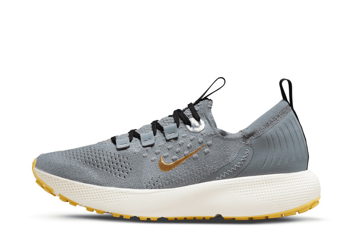 Nike Escape Run Flyknit Road Running Shoes