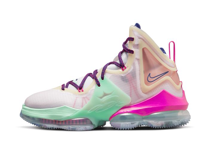 lebron 17 basketball shoes