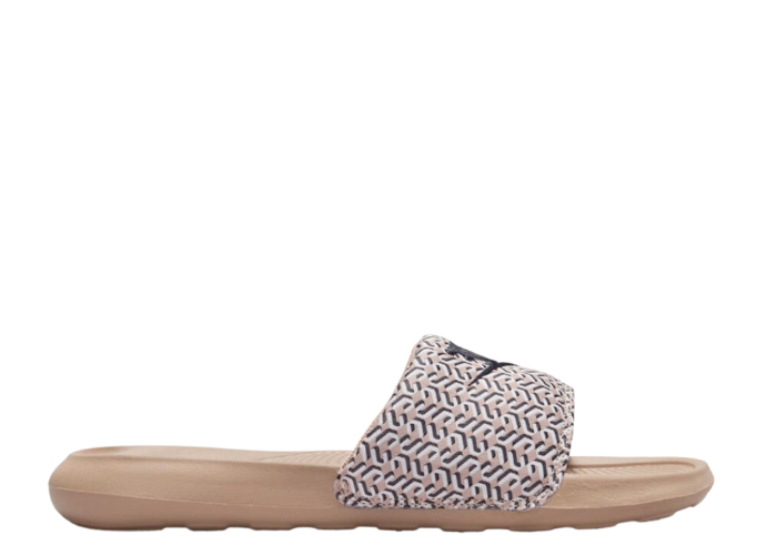 Nike Victori One United In Victory Hemp (W)
