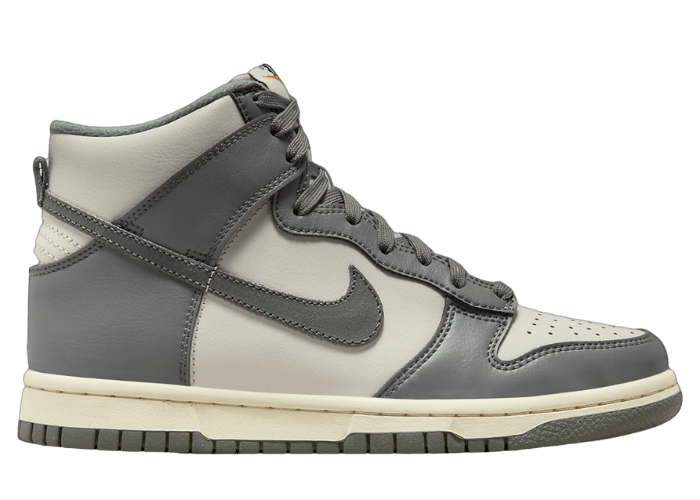 Nike Dunk High Tumbled Grey