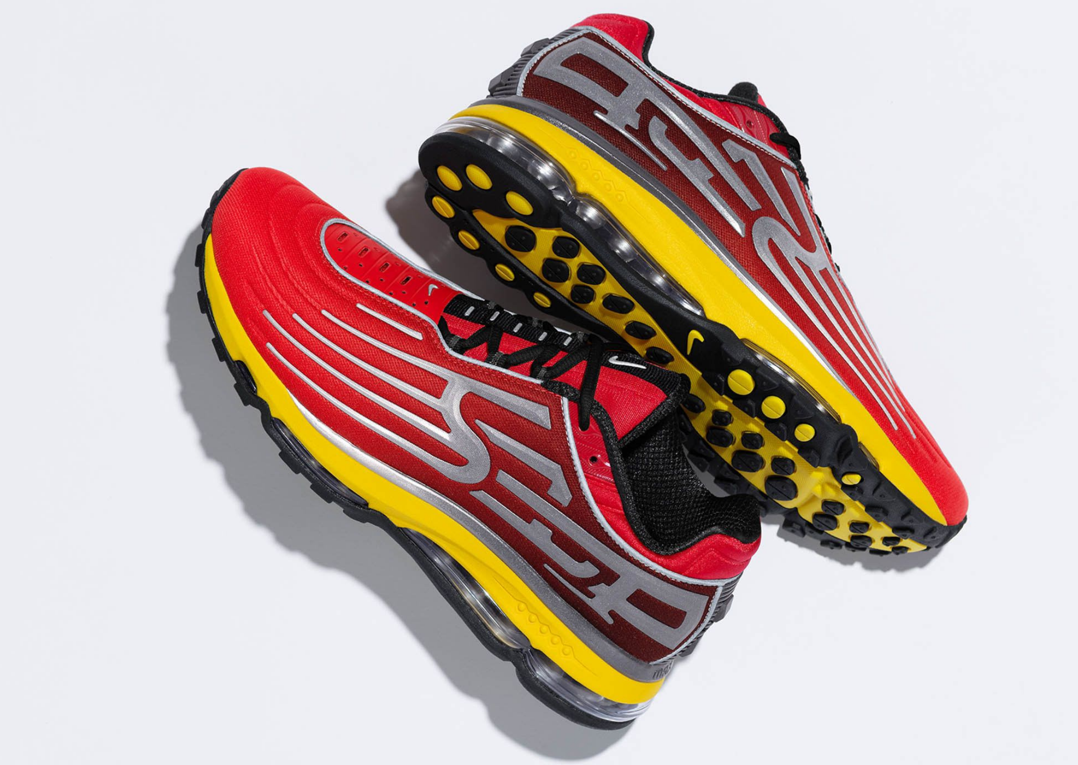 Supreme x Nike Air Max 2001 Air Ecstasy University Red - Angle