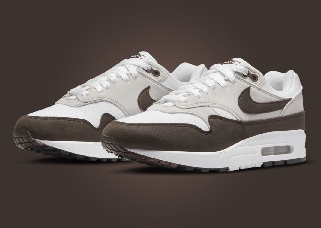 Nike Air Max 1 Baroque Brown (W) Angle