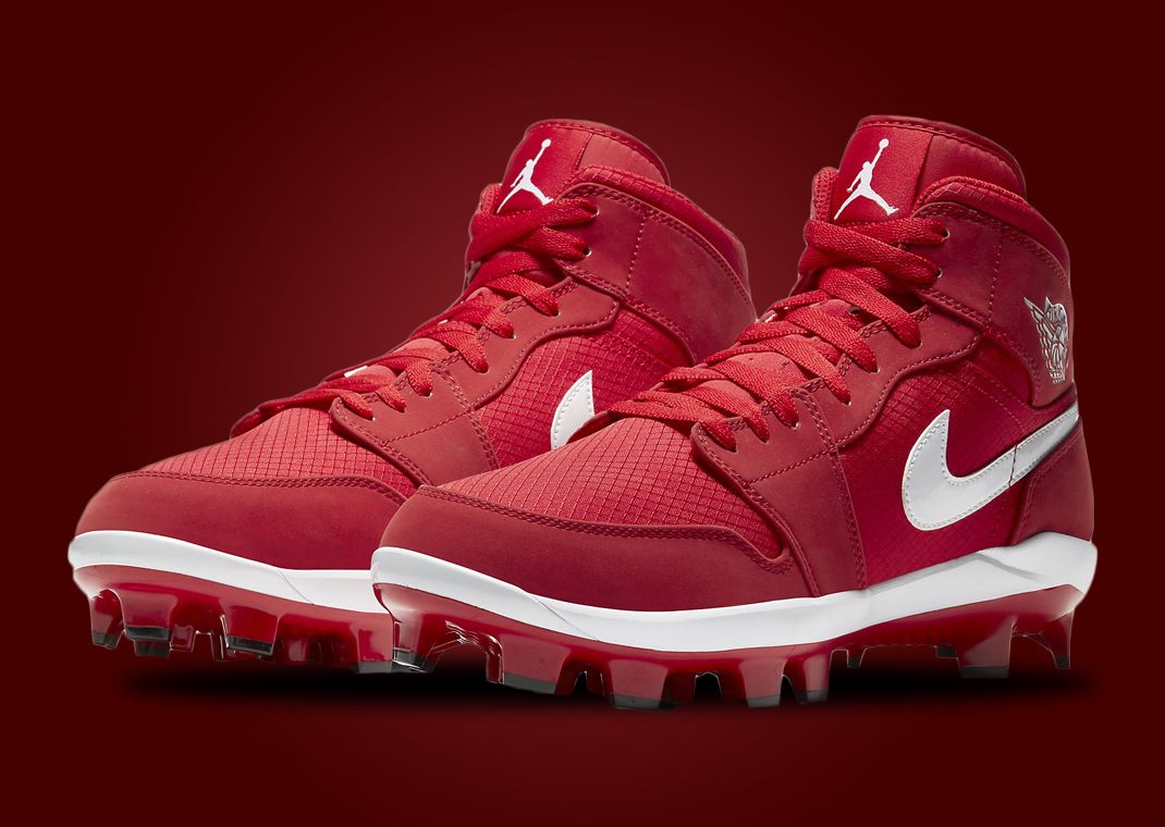 jordan red baseball cleats