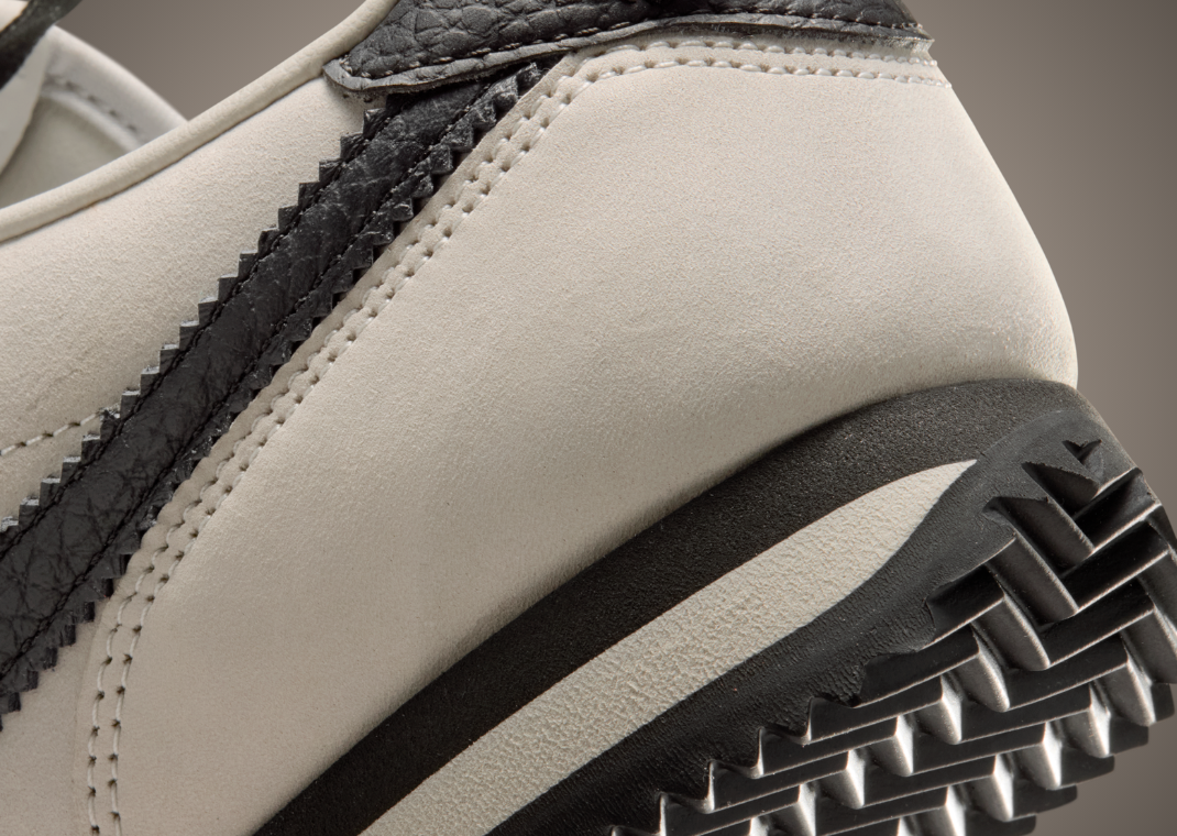 SWDC x Nike Cortez Cream (W) heel