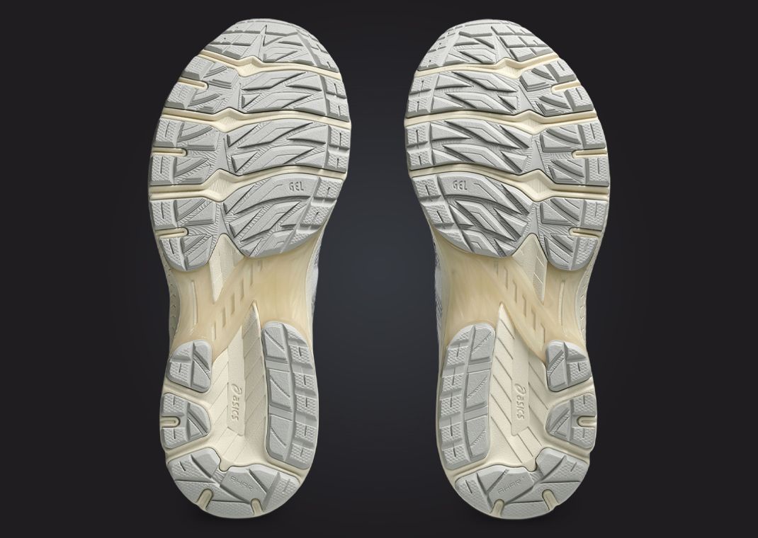 Asics Gel-Terrain Gore-Tex White Outsole