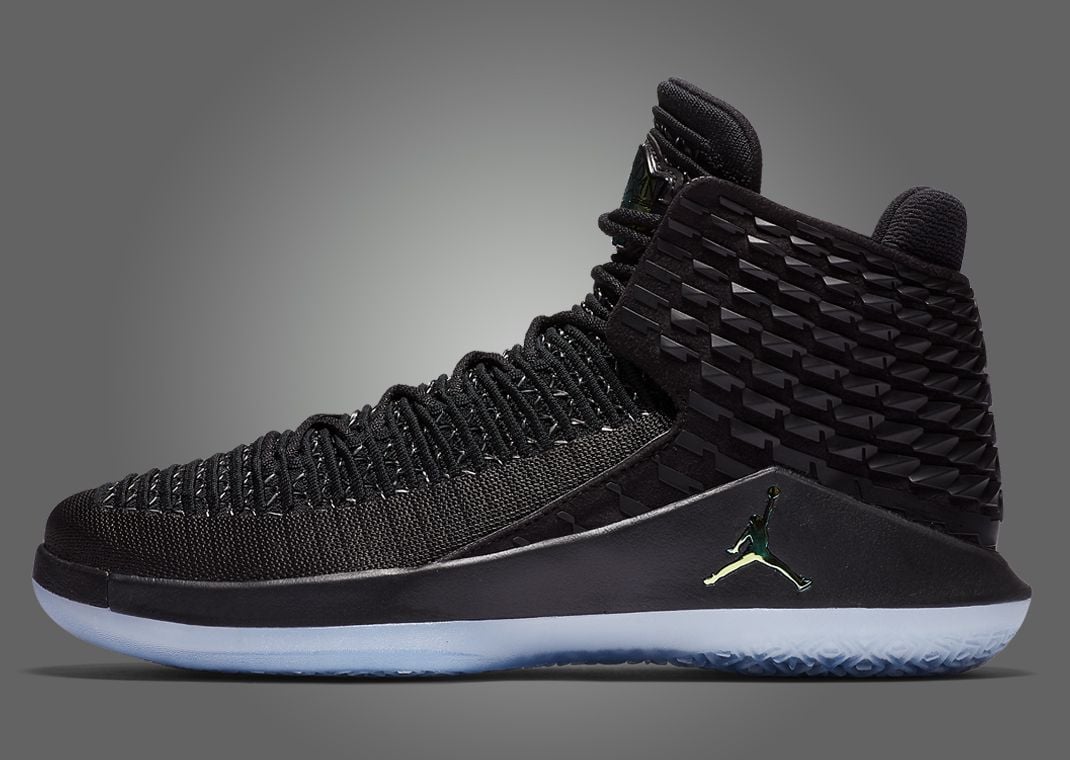 Air Jordan 32 Black Cat