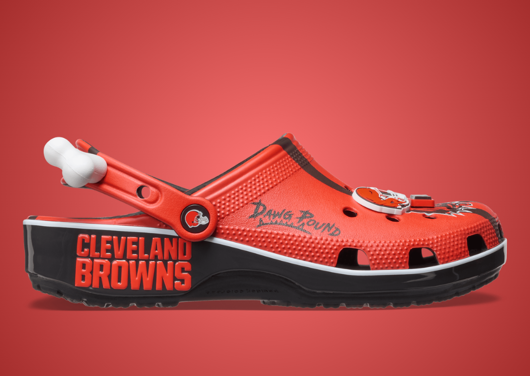 NFL x Crocs Classic Clog Cleveland Browns - Lateral