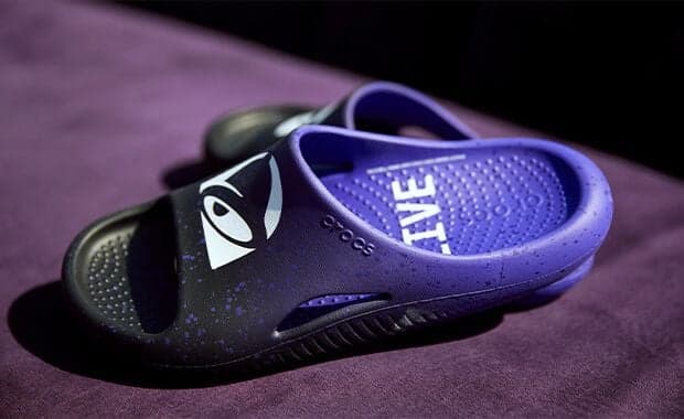 Taco Bell Takes Over the Crocs Mellow Slide