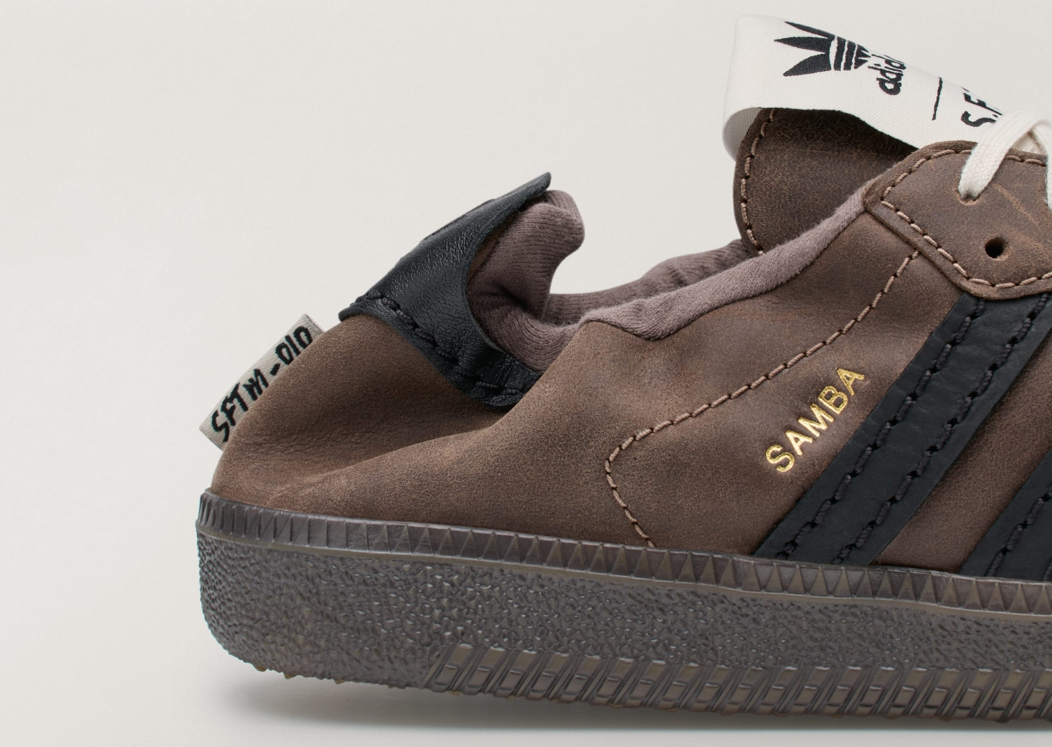 SFTM x adidas Samba Decon Brown - Heel Detail
