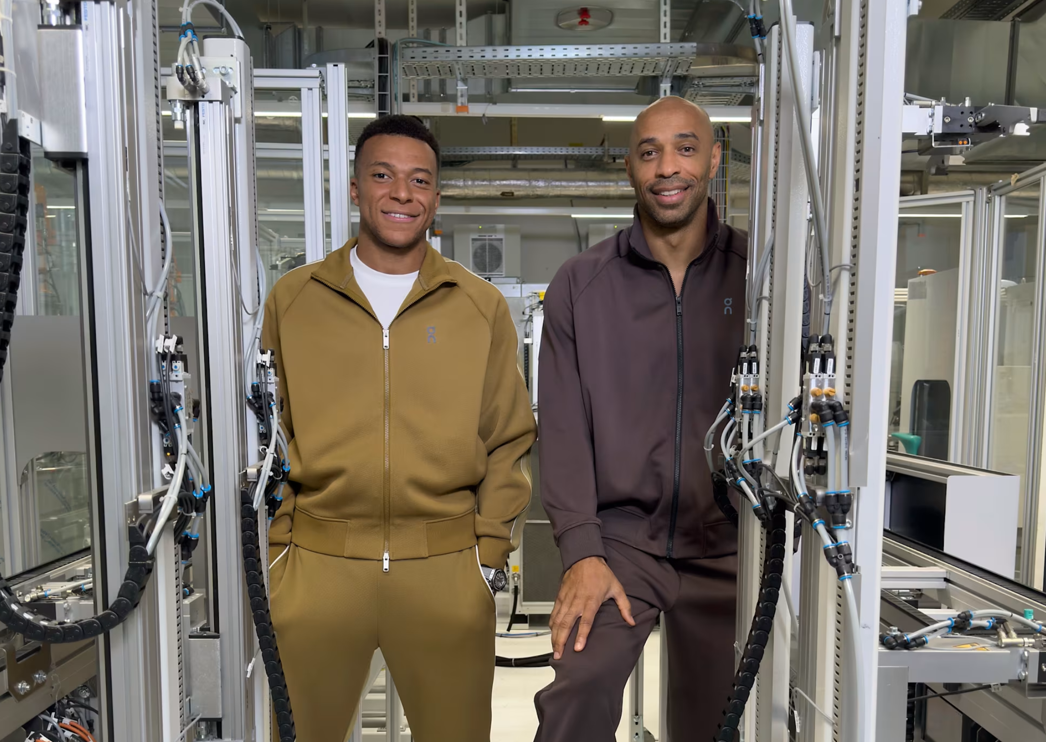 Kylian Mbappé (left) and Thierry Henry (right)