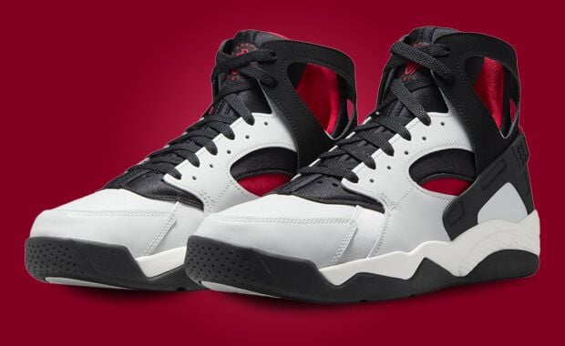 Nike Air Flight Huarache Photon Dust Gym Red