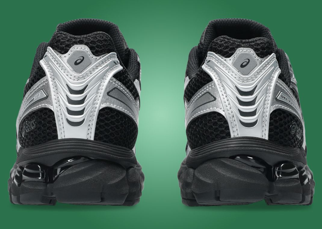 Asics Gel-Kayano 12.1 Black Silver Heel