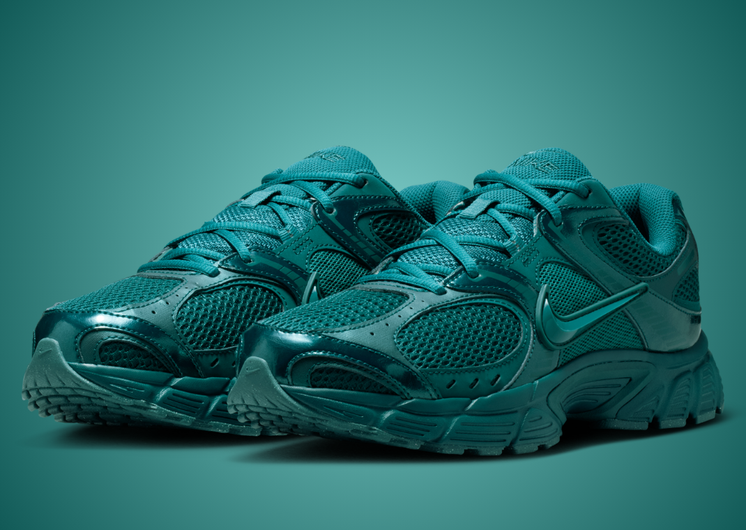 Social Status x Nike V5 RNR Geode Teal Angle