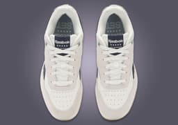 SET Active x Reebok BB 4000 II Top