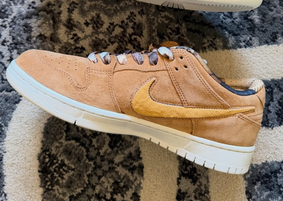 NOTE Manchester x Nike SB Dunk Low Medial