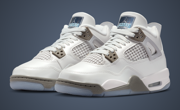 Air Jordan 4 ライトブルー/グレー Jordan Brings Icy Blue Soles to this Kids' Exclusive Air Jordan 4