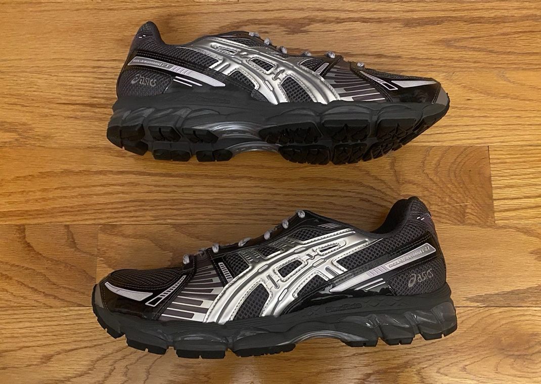 Kith x Asics Gel-Kayano 12.1 Tornado Pure Silver Lateral