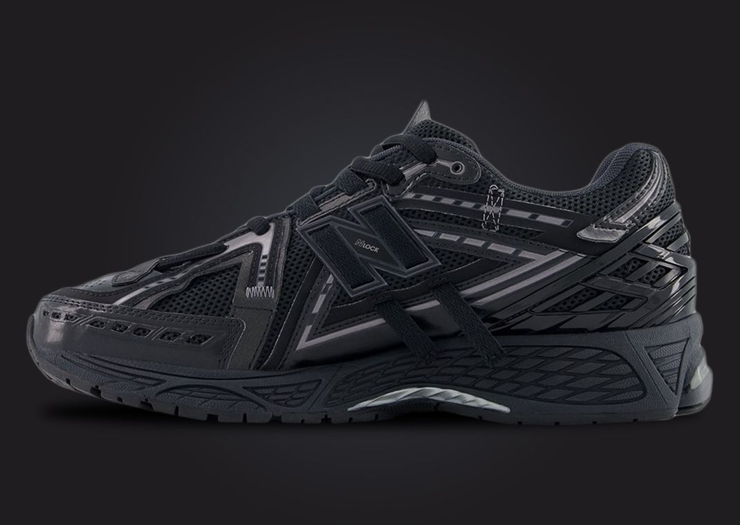 New Balance 1906A Triple Black Medial