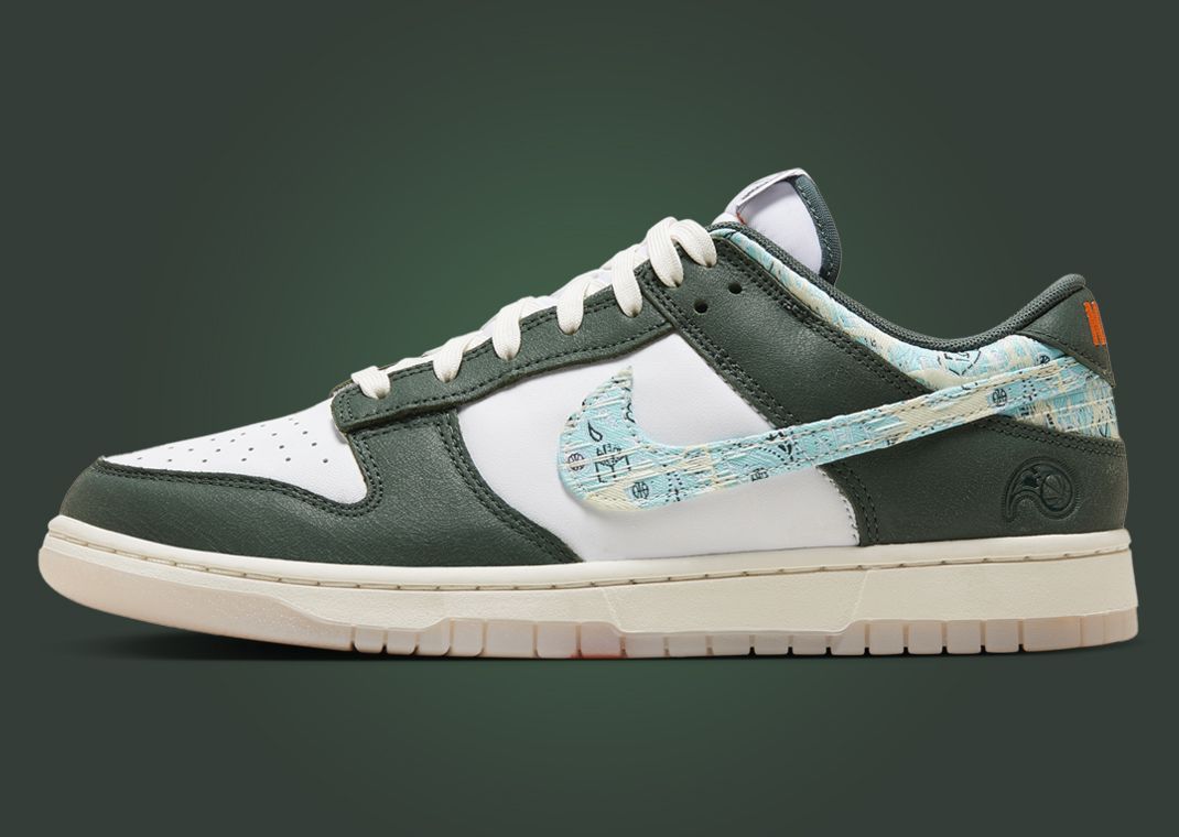 Nike Dunk Low Paisley Hoops Lateral