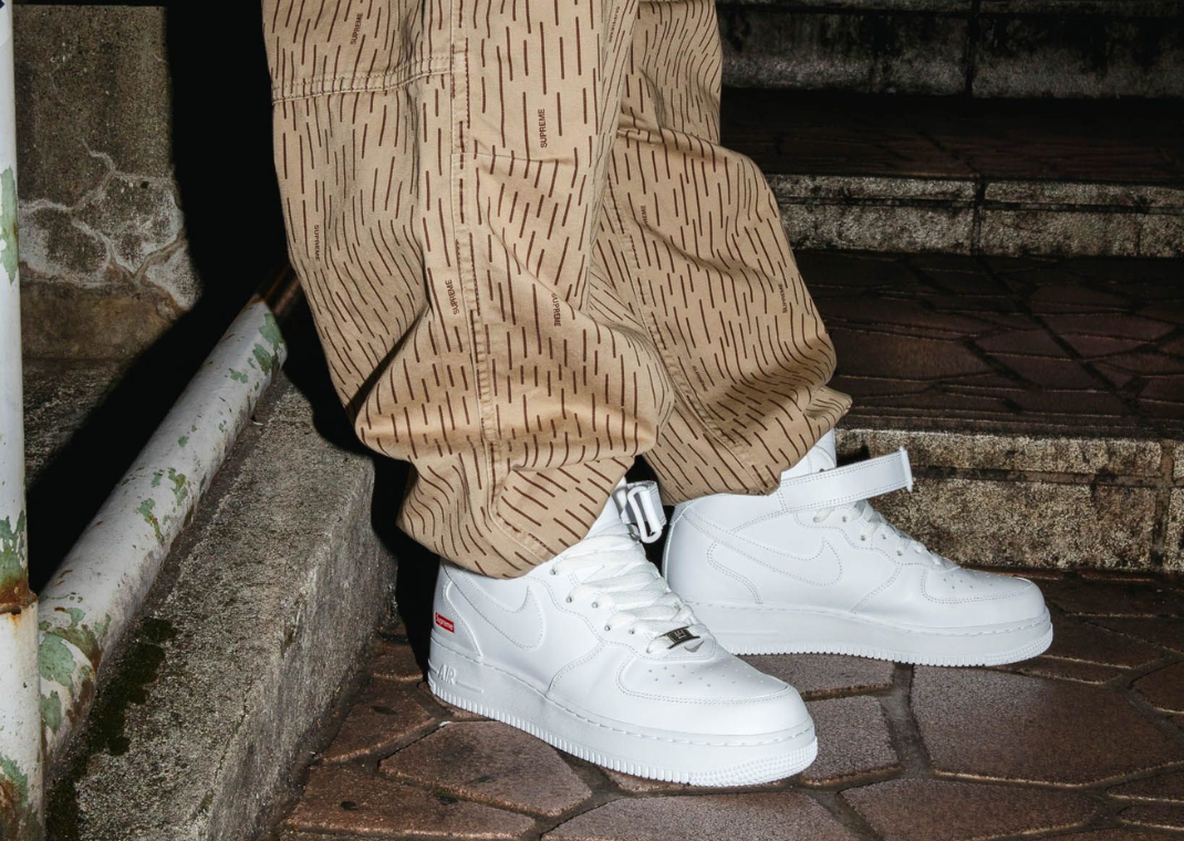 Supreme × Nike Air Force 1 Low Flax Wheat シュプリーム
