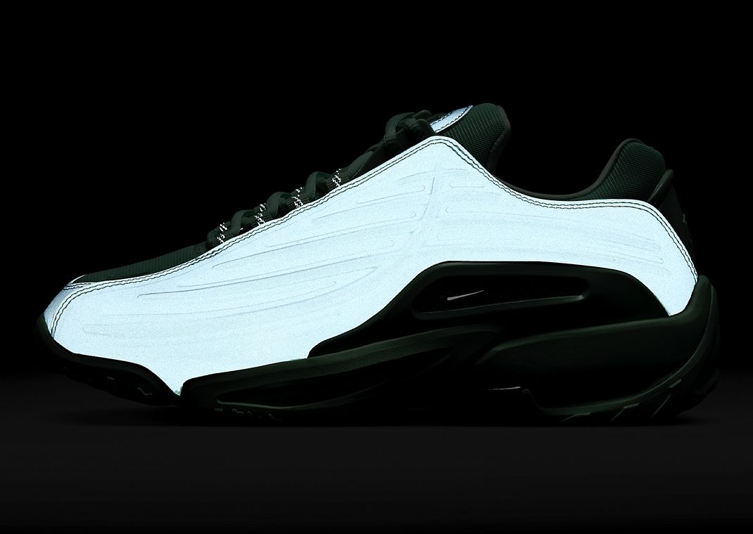 Drake's Nike NOCTA Hot Step 2 Mint Foam Releases November 2024 Drake's Nike NOCTA Hot Step 2 Mint Foam Releases November 2024
