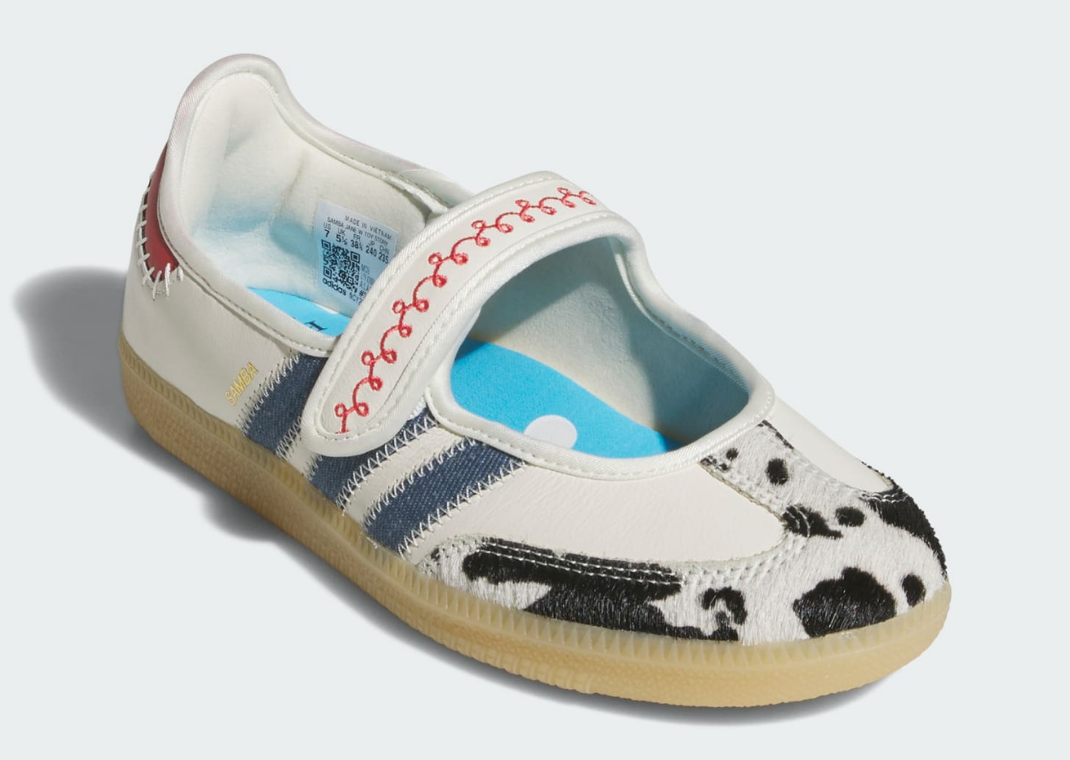 Toy Story x adidas Samba Jane Jessie (W) - Angle