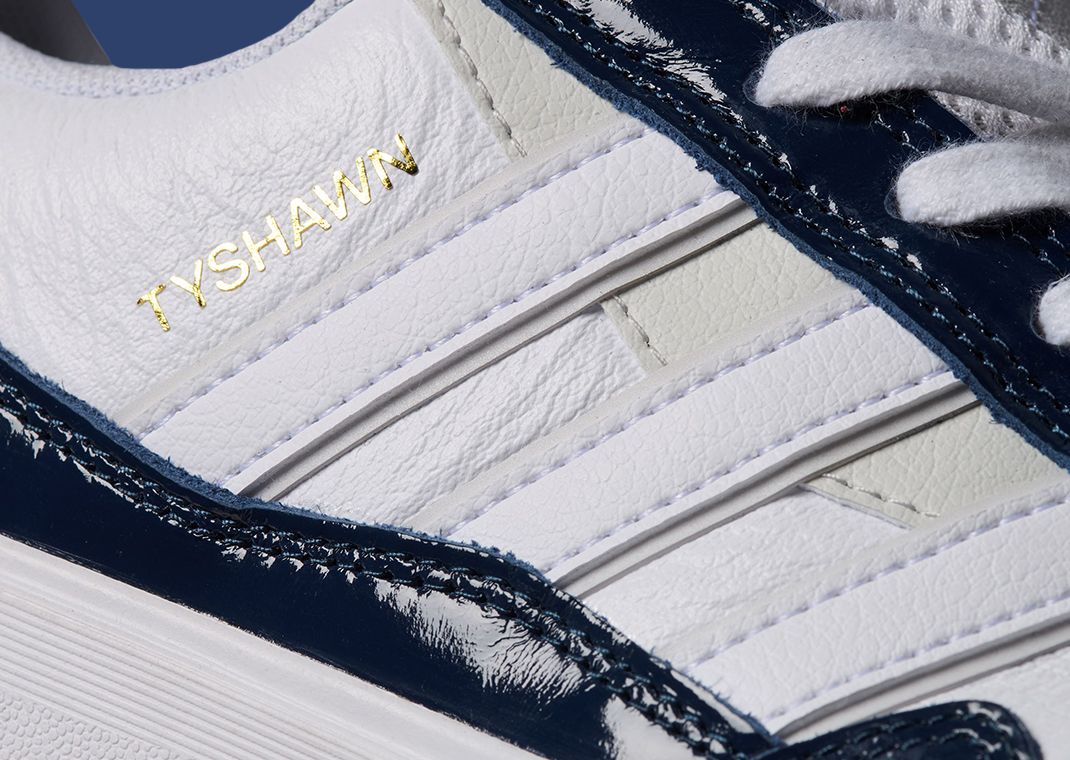 adidas Tyshawn II White Collegiate Navy Detail