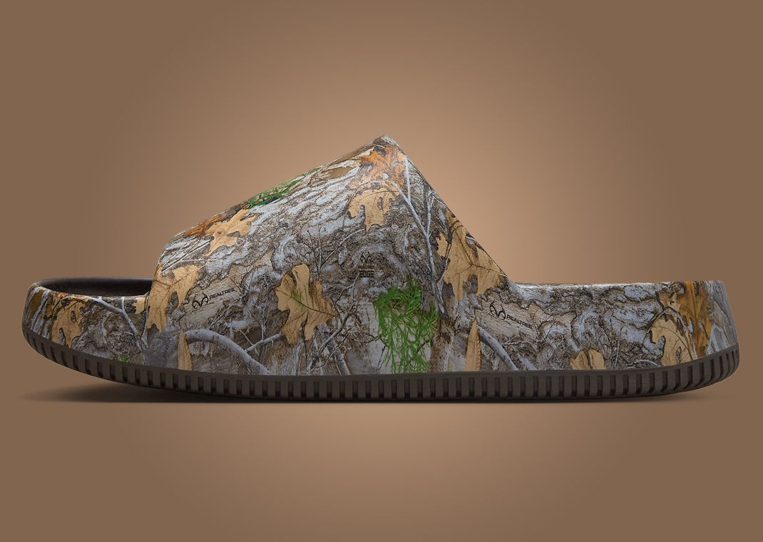 Nike Calm Slide Realtree Camo Medial Right