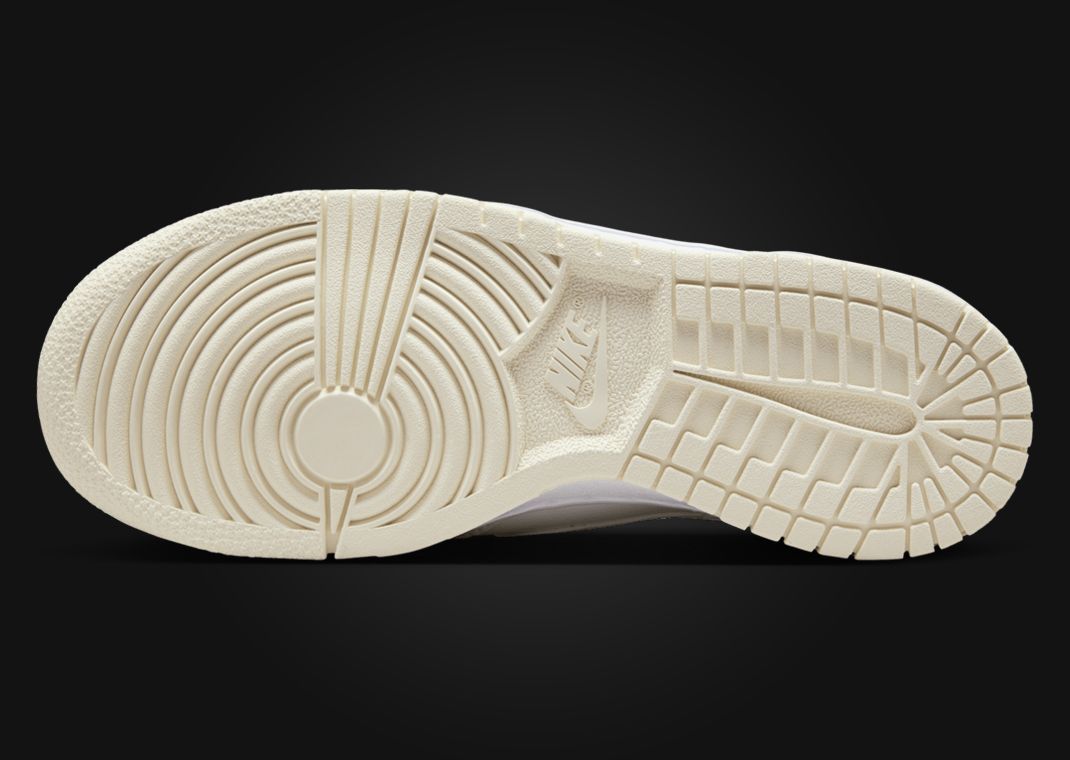 Nike Dunk Low SE Back To School Sail (GS) Outsole
