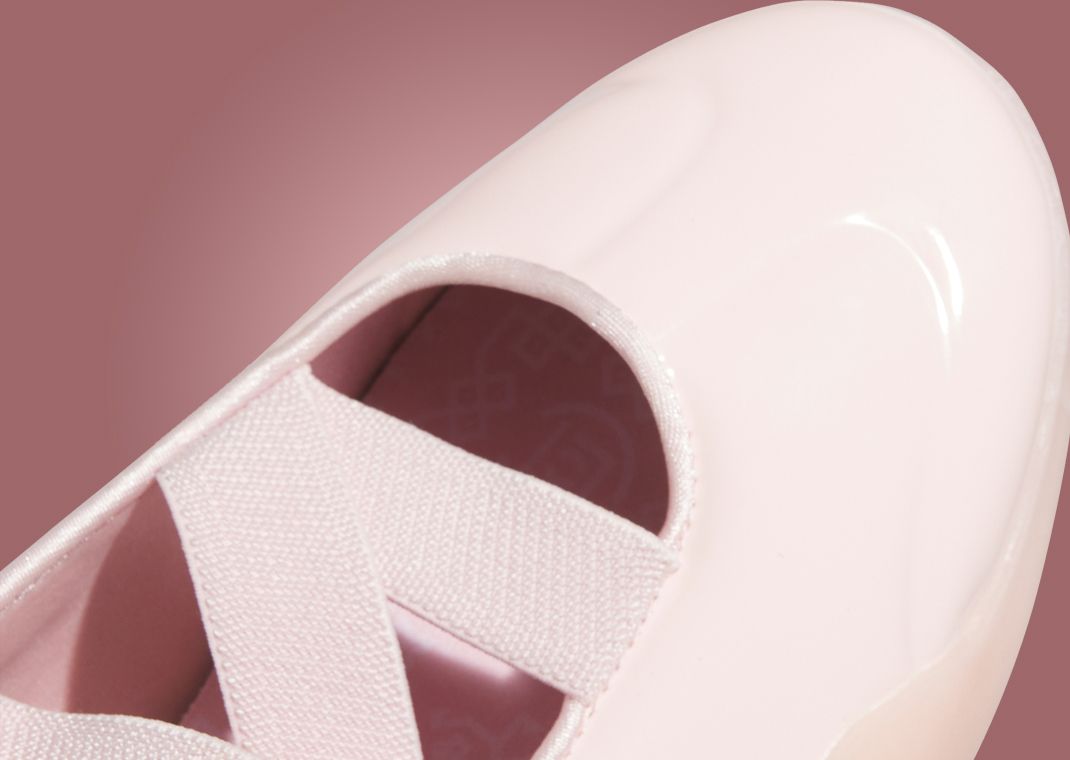Caroline Hu x CLOT x adidas Taekwondo Pink (W) - Detail