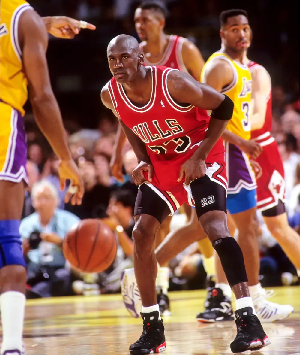 Michael Jordan Air Jordan 6 Black Infrared in 1990-91
