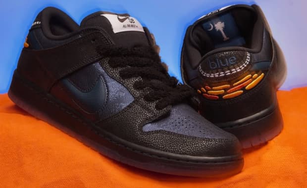 Bluetile x Nike SB Dunk Low