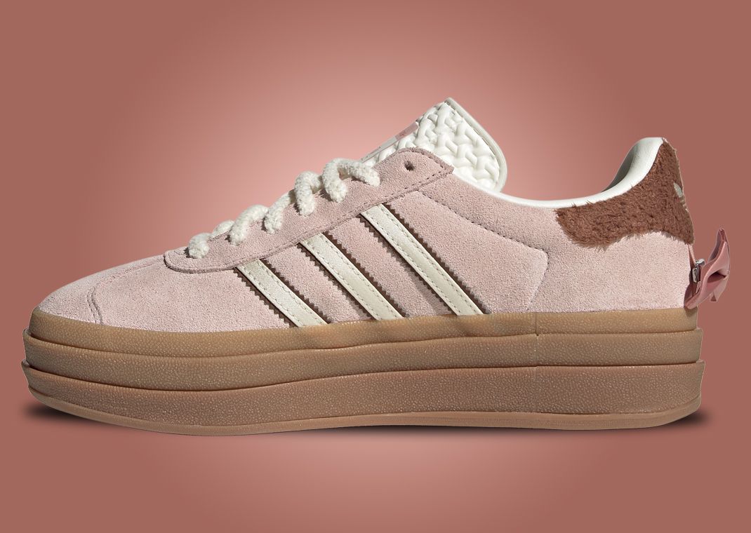 Disney’s The Aristocats x adidas Gazelle Bold Marie (W) Medial