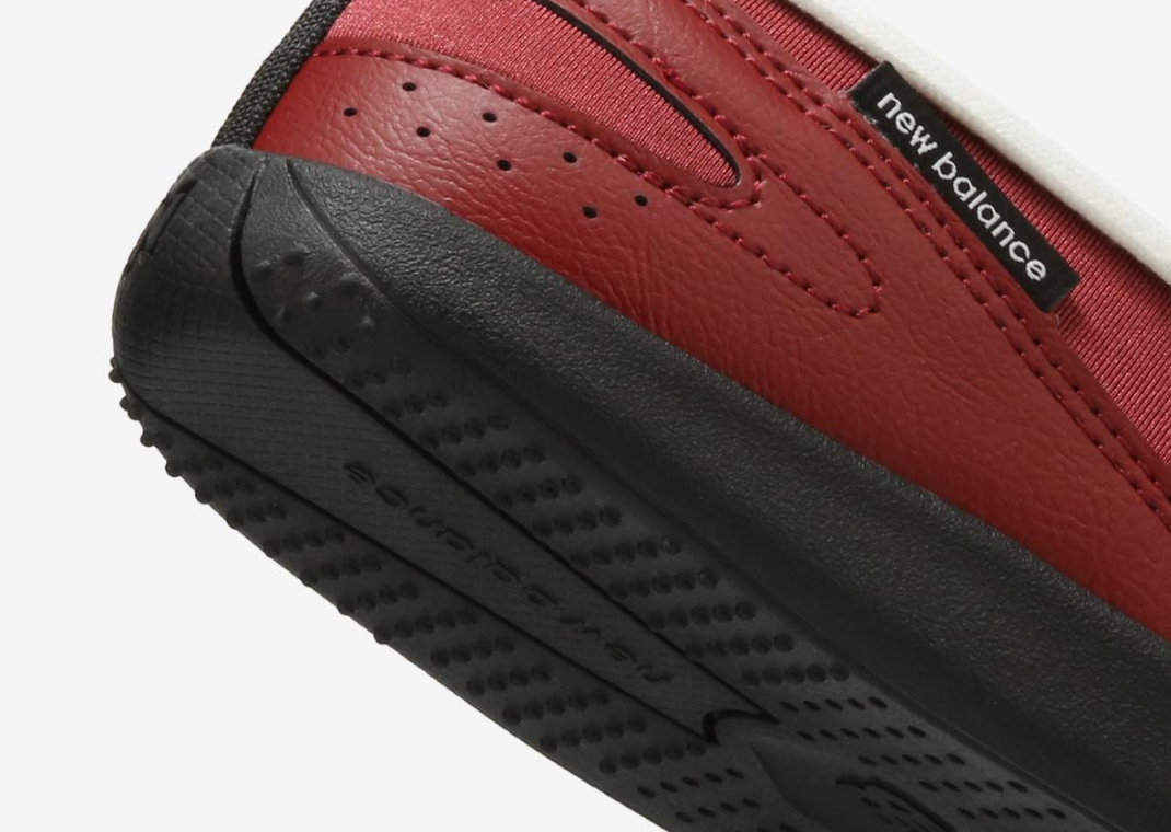 New Balance Flat Breeze Red - Heel Detail