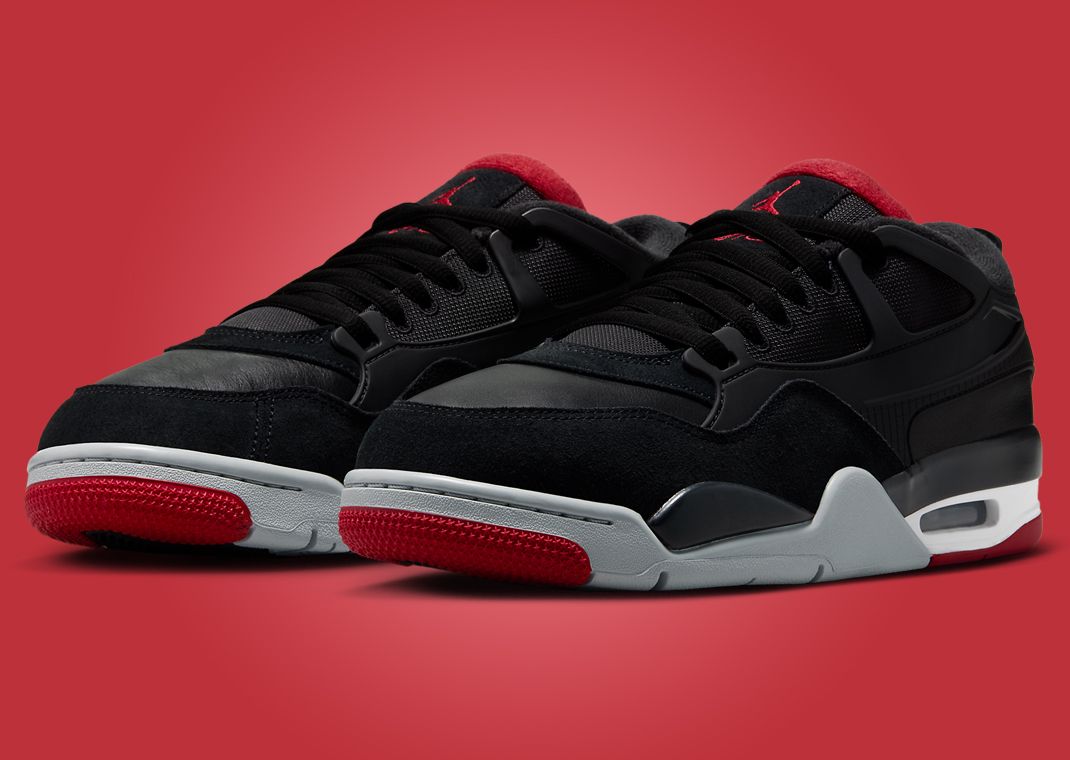 Nike Jordan 4 Retro 