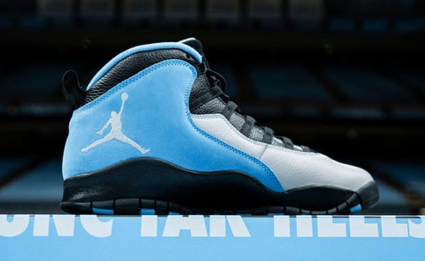 UNC Basketball Flexes Tar Heel Air Jordan 10 PE