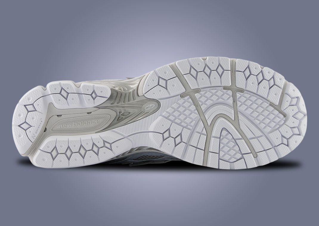 New Balance 1906W Grey Outsole