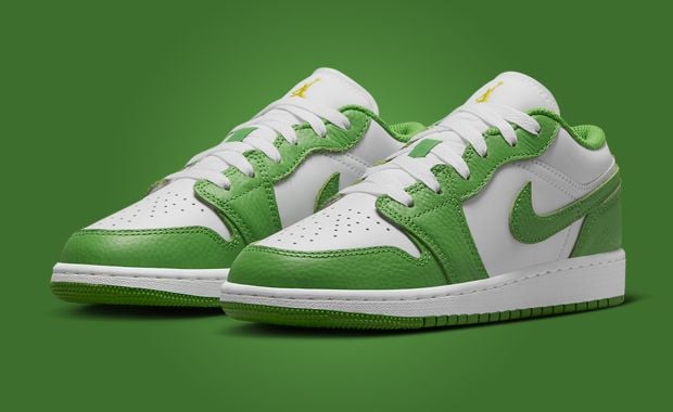 Green dunks low chlorophyll hotsell Not Jordan 1