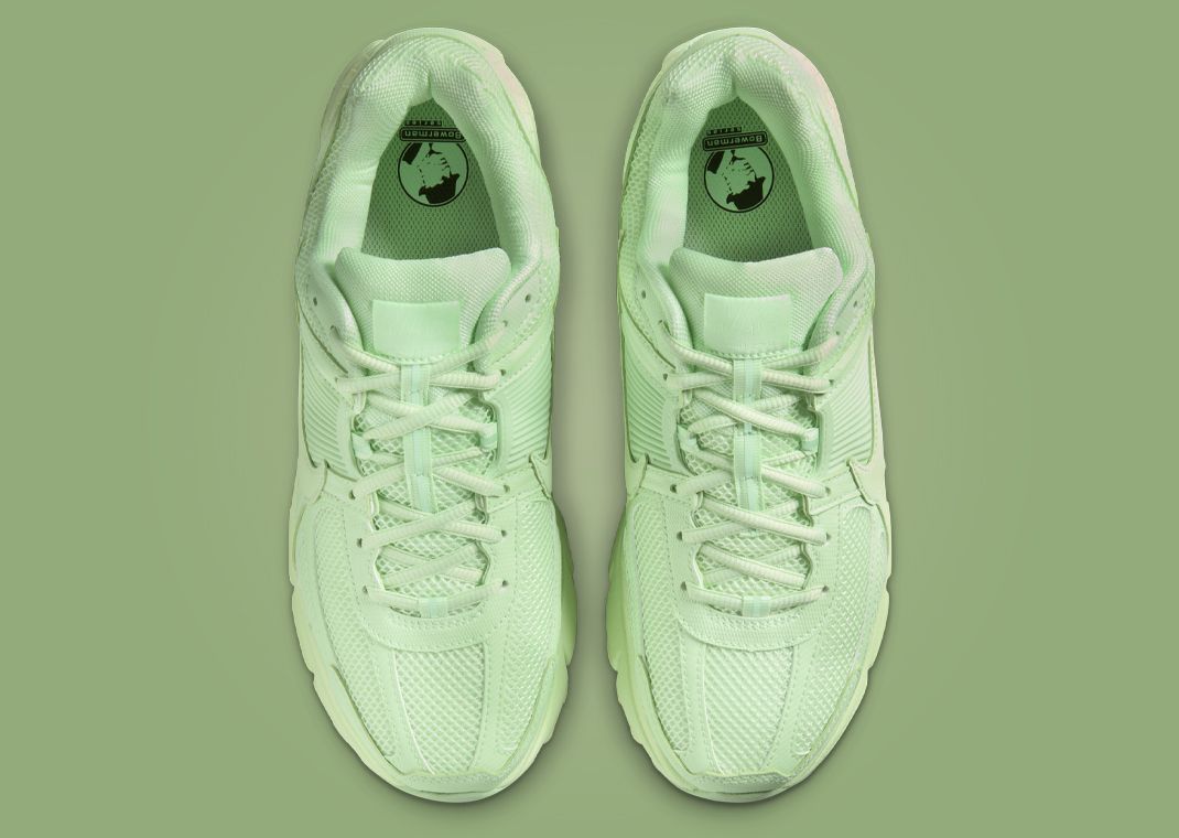 Nike Zoom Vomero 5 Vapor Green Top