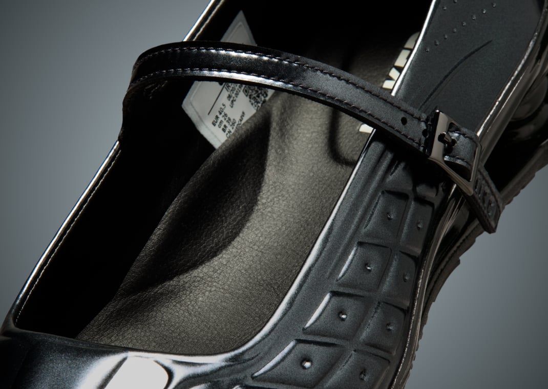 Naked Copenhagen x Nike Shox Z Calistra (W)