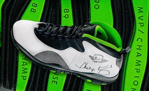 Oregon Baseball Just Got a New Air Jordan 10 PE for the NCAA Playoffs