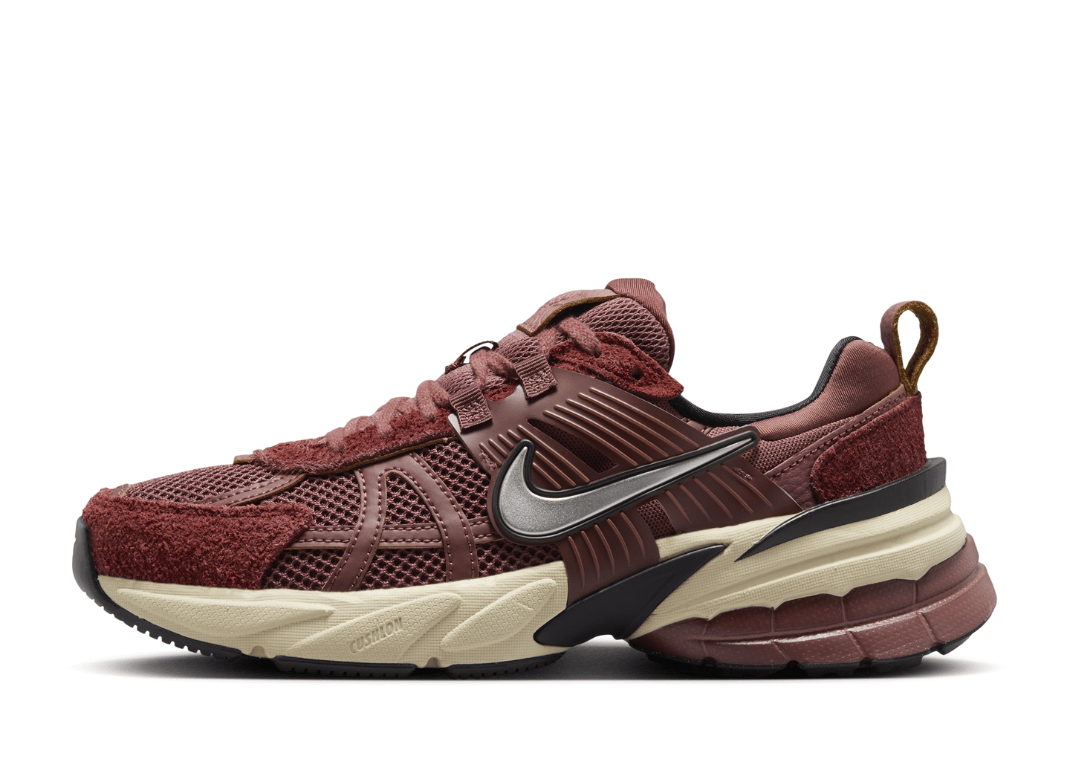 Nike V2K Run Red Sepia Dark Pony (W)