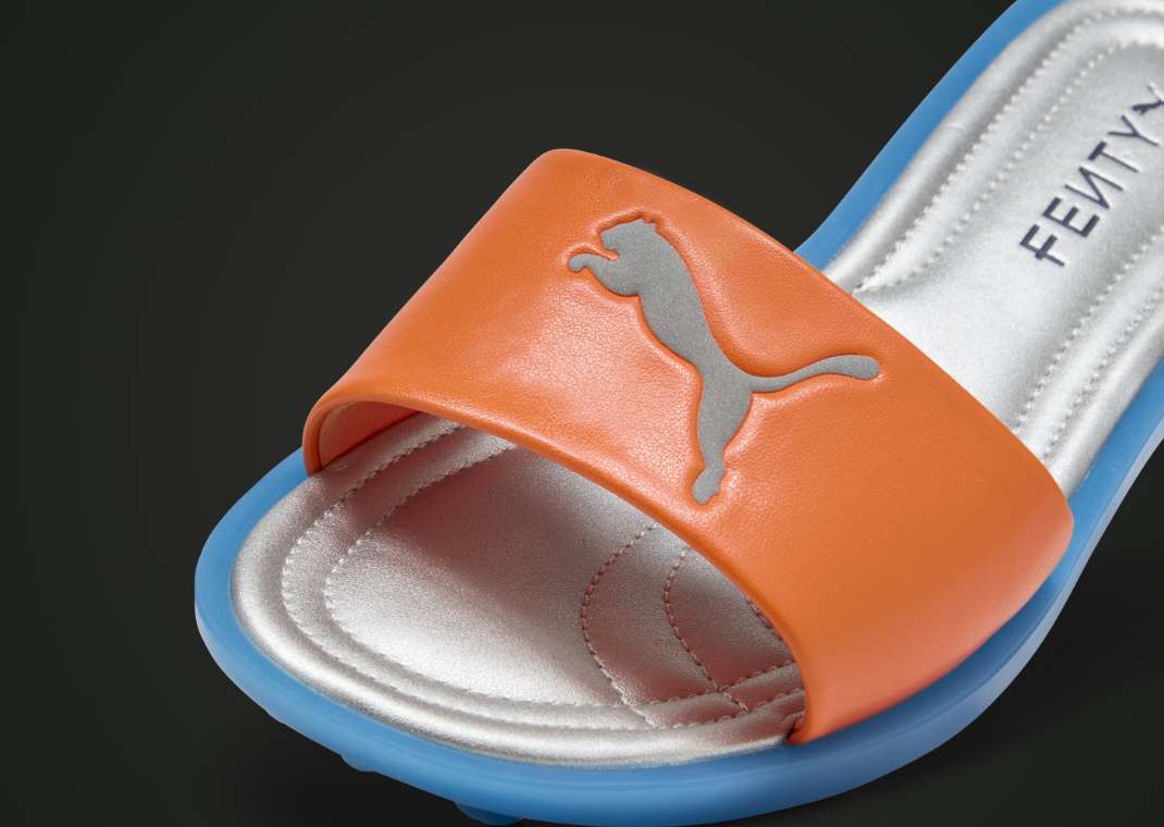 Fenty x Puma Cleat Slide Metallic Silver Orange (W) - Detail